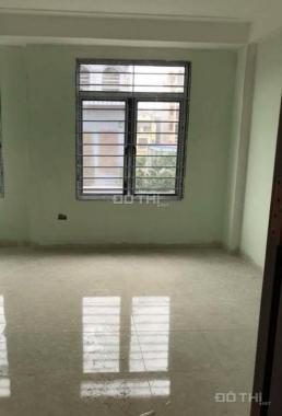 Bán nhà mới xây 35m2*4T tổ 8 Huyền Kỳ, giá 1,63 tỷ, dân trí cao và an ninh tốt. LH 0979022426