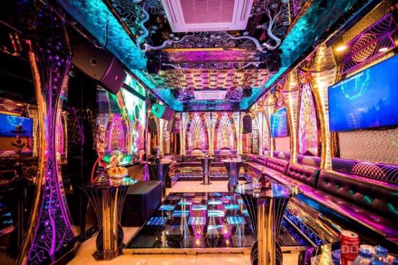 Cần bán gấp tòa tổ hợp nhà hàng karaoke tại Đống Đa, 200 tỷ