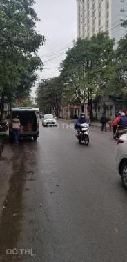 CC cần bán gấp vị trí KD đắc địa xe ô tô qua nhà phố Nguyễn Công Trứ, Q. Hà Đông, DT 45m2, 5T