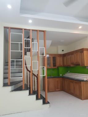 Nhà riêng Cầu Am: 32m2, giá bán 2.2 tỷ (sổ đỏ chính chủ)