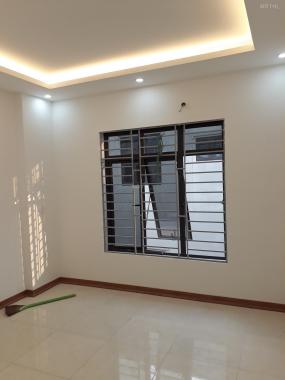 Siêu rẻ, bán nhà Yên Nghĩa, Hà Đông, DT 40m2, 4 tầng, ô tô đỗ gần, vị trí đắc địa. Giá 1.45 tỷ