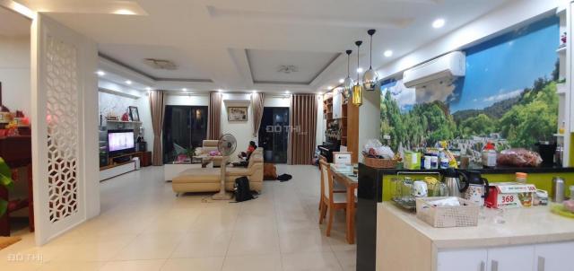CC bán căn penthouse tòa Handi Resco Lê Văn Lương DT 168m2, nhà đẹp, giá rẻ. CC: 0983 262 899