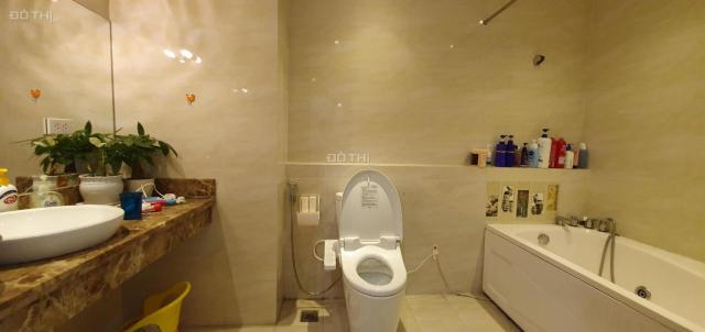 CC bán căn penthouse tòa Handi Resco Lê Văn Lương DT 168m2, nhà đẹp, giá rẻ. CC: 0983 262 899