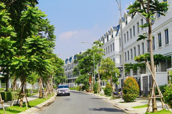 Đăng tin thật, giá thật nhà phố Lakeview City 1 trệt 3 lầu, 4PN, 5WC, sân vườn, khu vực để xe
