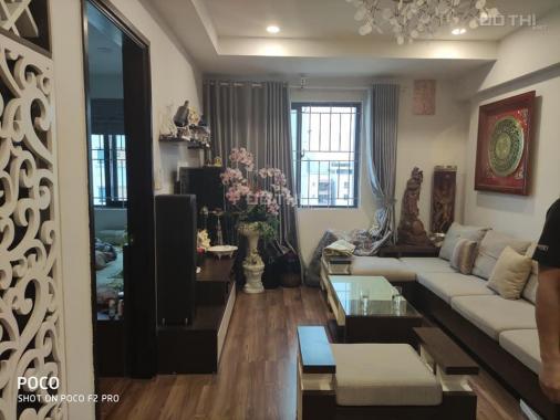 Bán căn hộ chung cư HUD 2 Tây Nam Linh Đàm, DT 67m2, 2PN có nội thất giá 2.05 tỷ