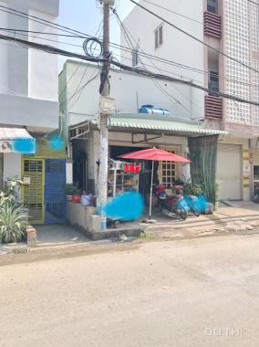 Bán gấp trong tuần nhà cấp 4 mặt tiền đường Nguyễn Văn Quỳ, Quận 7