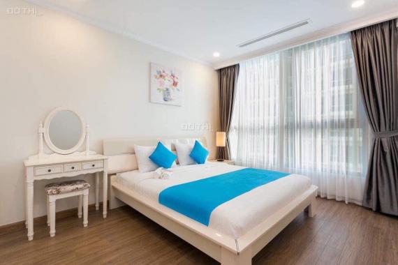 Cho thuê căn hộ cao cấp tại Royal City, 2PN 118m2, full nội thất, view bể bơi, giá tốt