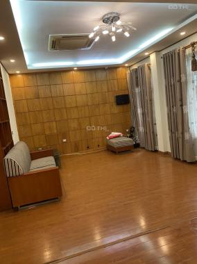 Cho thuê nhà 5 tầng, 65m2, ngõ 99 Trần Duy Hưng, giá thương lượng. LH: 0985.411.988