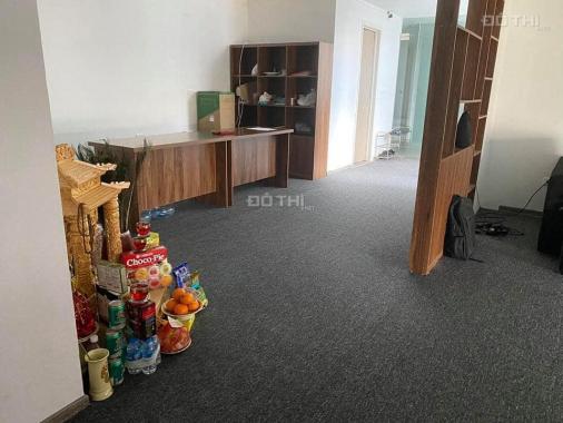 Cho thuê văn phòng tại phố Láng Hạ, Đống Đa diện tích 100m2, giá 16 triệu/tháng