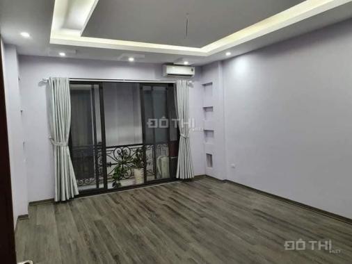 173 Hoàng Hoa Thám - khu phân lô, ôtô đỗ cổng. Giá nhỉnh 5 tỷ nhà mới ở ngay DT 42m2, 5 tầng