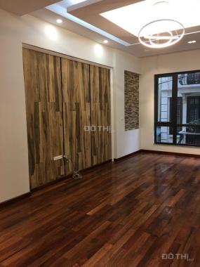 Bán nhà PL ô tô tránh phố Hoàng Cầu 50m2 x 7 tầng thang máy giá 13,3 tỷ. LH 0912424669