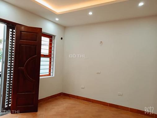 Cần bán gấp nhà 31m2, 4 tầng, mặt tiền 4.4m, 2.45 tỷ Hà Đông