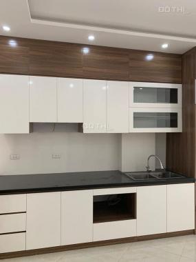 Cần bán nhà 5 tầng xây mới 40m2 Mễ Trì Thượng, 40m2, 5T ô tô đỗ cổng, 0963828886