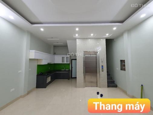 Hiếm đẹp! Ô tô 4 chỗ qua, thang máy phố Nguyễn Lân, Thanh Xuân, 40m2, 6 tầng, giá 5.5 tỷ