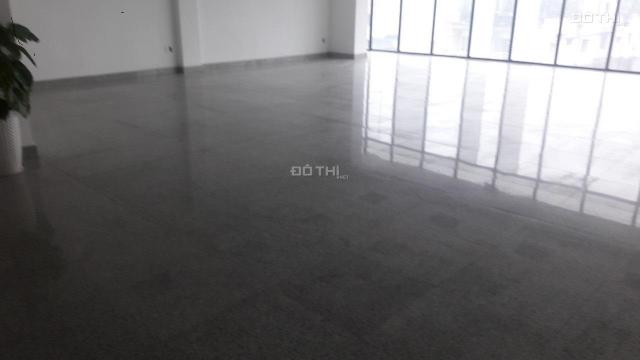 Cho thuê mặt bằng từ 50 - 100m2, 8 lầu CMTC, Q3 làm ngân hàng, siêu thị, vàng bạc đá quý