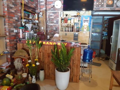 Sang nhượng quán cafe vỉa hè rộng DT 40 m2, mặt tiền 4 m, Phố Mỗ Lao, Q. Hà Đông, Hà Nội