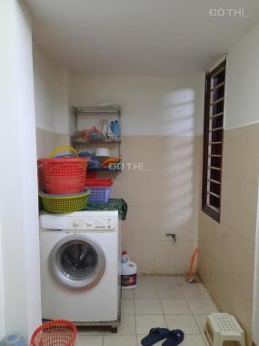 Nhà đẹp Nguyễn Khang, Cầu Giấy 36m2, 4 tầng, 3 phòng ngủ còn mới giá 2,55 tỷ