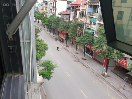 Bán nhà mặt phố Lê Thanh Nghị - phố vip - kinh doanh hot