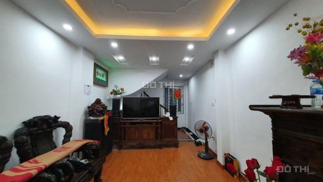 Bán nhà ngõ 33 Nguyễn An Ninh, Quận Hoàng Mai 51m2, 5 tầng, gần ô tô, an sinh tốt, giá 3.15 tỷ