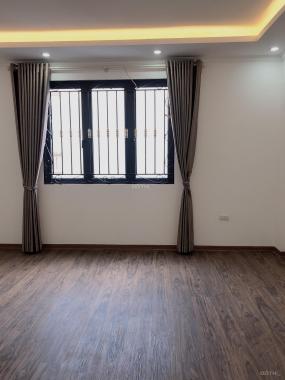 Hàng hiếm nhà Trung Kính, Nguyễn Chánh, Trần Duy Hưng 40m2x5T mới cứng, ô tô cách 50m, đẹp 4,05 tỷ