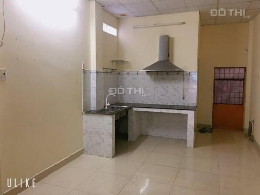 Bán nhà đường Lý Thường Kiệt, diện tích: 65m2, LH: 0932155399