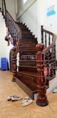 Bán nhà khu phân lô 50m2 phố Lạc Long Quân, giá 11.5 tỷ