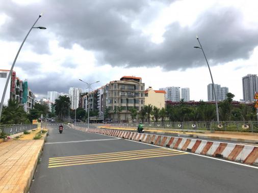 Bán đất chính chủ mặt tiền đường D1 khu dân cư Him Lam Tân Hưng, Q7. Liên hệ: 0988136639
