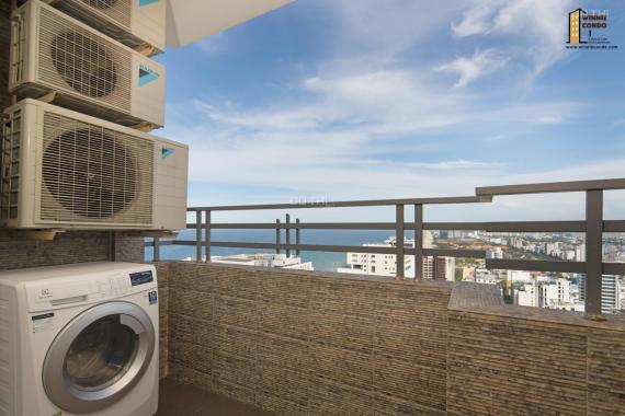 Cho thuê căn hộ cao cấp 2 PN, 2 WC - Ban công view biển - 1 phút đến biển - Tầng cao