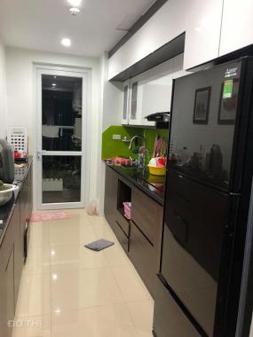 Bán căn hộ 3 phòng ngủ chung cư Sông Đà 90 Nguyễn Tuân, đầy đủ đồ căn góc cực đẹp