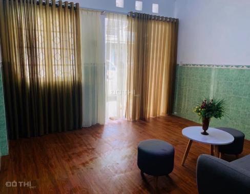 Cho thuê nhà phường Hiệp Thành 2, Thủ Dầu Một, nhà 2PN, 1 bếp, 1 phòng khách đường nhựa 5m giá rẻ