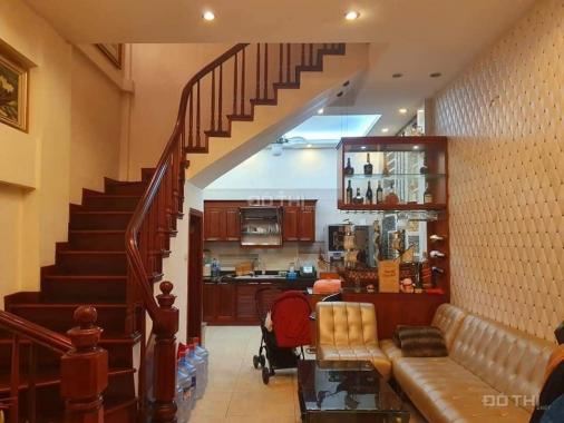 Cần bán nhà mặt phố Lê Hồng Phong, Ba Đình 52m2, 4T, 16tỷ