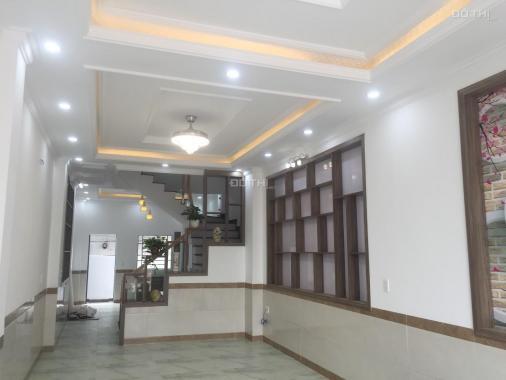 Bán nhà liền kề cực đẹp, vị trí đẹp KĐT TM Phú Hồng Thịnh 8, giá tốt
