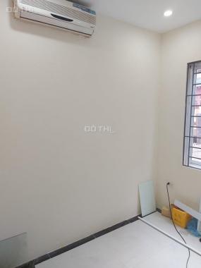 Bán gấp nhà ngõ 169 Hoàng Mai, ngõ rộng, kinh doanh nhỏ, 18m2, 4 tầng, giá 1,37 tỷ. LH: 0989126619