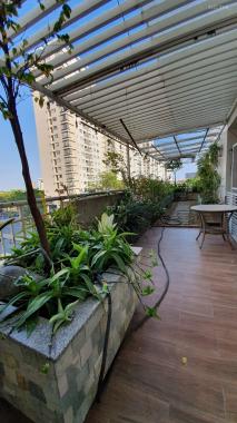 Cần bán căn hộ cao cấp Riverside Residence Quận 7, có sân vườn, giá hot