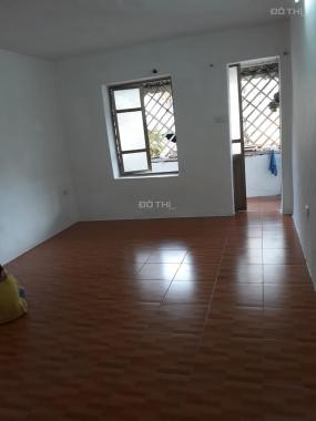 Bán nhà Tân Mai 40m2, căn góc, sổ riêng giá 1,05 tỷ. LH: 0935661166