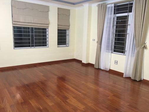 Bán nhà xây mới, mặt phố phố Lê Văn Thiêm, DT gần 50 m2 x 8T, MT 6,25 m, giá 23.5 tỷ