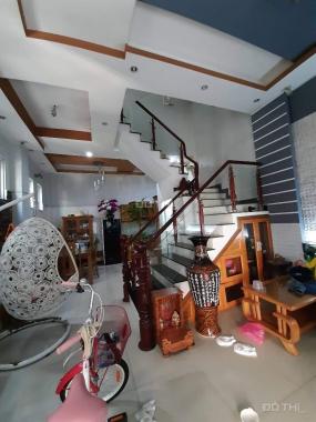 Chủ cần bán nhà gần CV Lê Thị Riêng, 4 tầng có sân thượng giá rẻ
