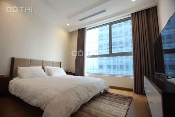 Cho thuê căn hộ chung cư Vinhomes Nguyễn Chí Thanh, 137m2, 3 phòng (nhà mới nhận), LH: 0974429283