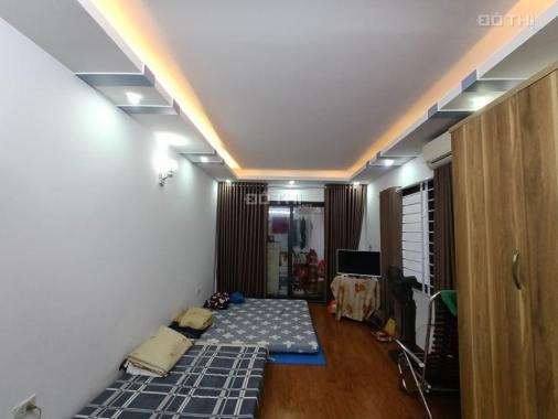 Bán nhà mặt phố Chính Kinh 50m2 6T chỉ 8.5 tỷ. LH 0979607423