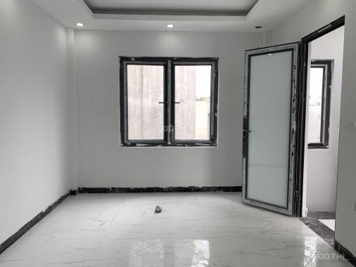 Cần bán nhà xây mới 32m2 x 5 tầng tại phố Bùi Xương Trạch, Thanh Xuân, 3.15 tỷ
