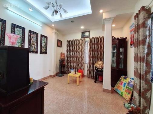 Chỉ nhỉnh 3 tỷ có nhà 38m2, kinh doanh, lô góc ở luôn Vũ Tông Phan, Thanh Xuân, HN