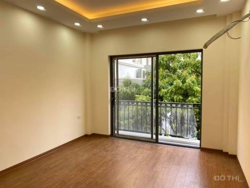 Bán tòa căn hộ apartment phố Đặng Thai Mai 6 tầng thang máy chỉ 7,9 tỷ. LH Giang 0916504423