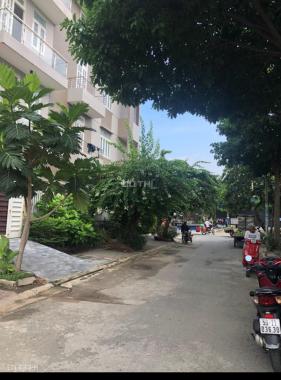 Bán gấp nhà đường chợ Phường Phú Thuận, Quận 7
