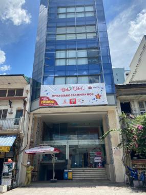 Cho thuê building Q. 1 - Giá chỉ 250tr/th / DT: 9m x 21m, hầm, 8 lầu, 1200m2 sàn