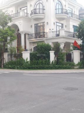 Bán nhà biệt thự đẳng cấp Long Biên, diện tích 250m2, giá 23 tỷ, LH 0963585800