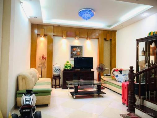 Nhà Hoàng Cầu 55m2, 5T ô tô tránh thang máy hiếm đẹp siêu rẻ chỉ 10 tỷ thương lượng 0915528313