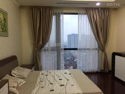 Chính chủ cho thuê ngay căn hộ 134m2 3PN đầy đủ mọi nội thất tại Vinhomes Royal City, view đẹp