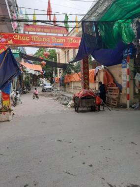 Bán nhà đường Tiền Phong, La Phù cách Lê Trọng Tấn 1,5km, cách Thiên đường Bảo Sơn 2km, có trả góp