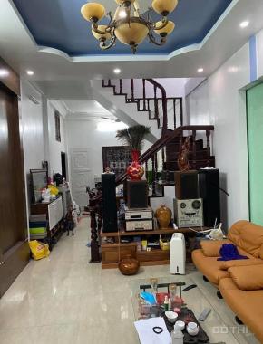 Bán nhà riêng đường Nguyễn Văn Cừ, Long Biên, DT 62m2, giá 3.5 tỷ (Có thương lượng)