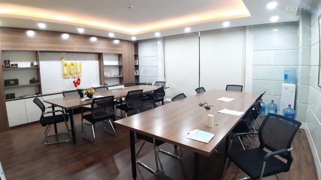 Cho thuê văn phòng tầng 1 trong tòa nhà 8 tầng Hoàng Văn Thái, DT 100 m2